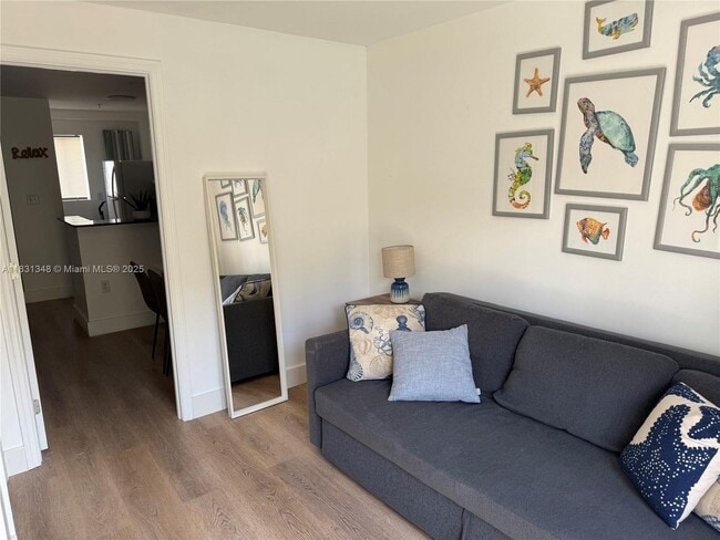 Foto del edificio - 821 SW 2nd St