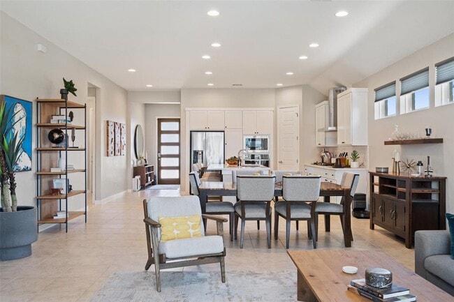 Building Photo - 4300 Sutter Cv
