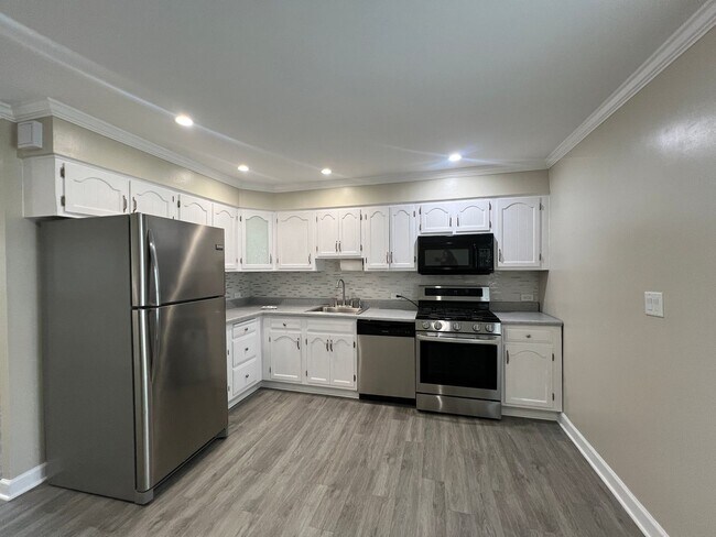 Foto del edificio - 206 Raupp Blvd