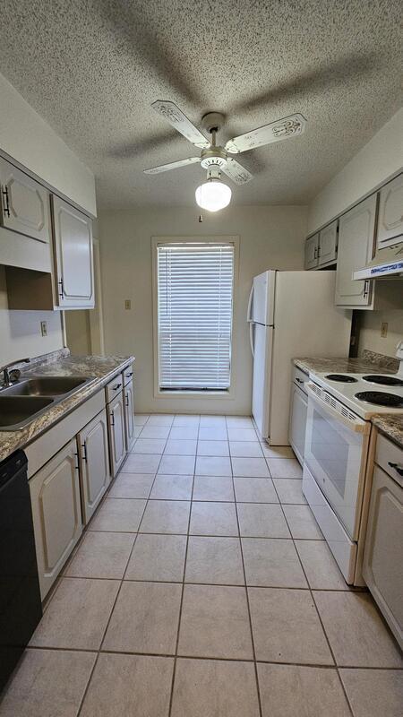 Building Photo - 6969 Wesley Ct