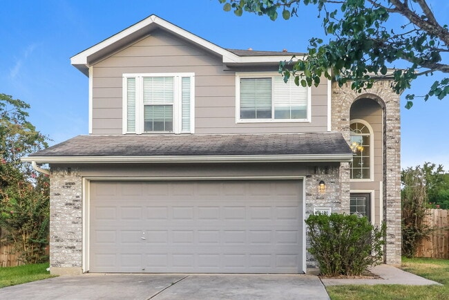 Building Photo - 18400 Sunrise Pines Dr