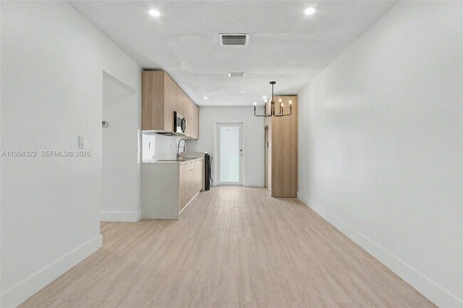 Foto del edificio - 55 SW 13th St