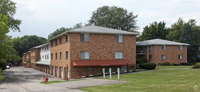 Building Photo - Eastway Manor Apartments