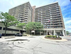 Building Photo - 150-38 Union Tpke