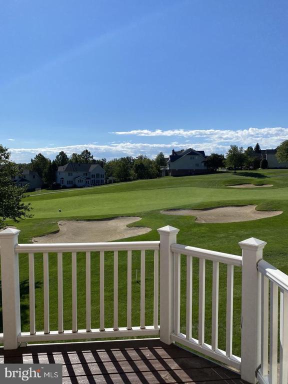 Foto del edificio - 43124 Baltusrol Terrace
