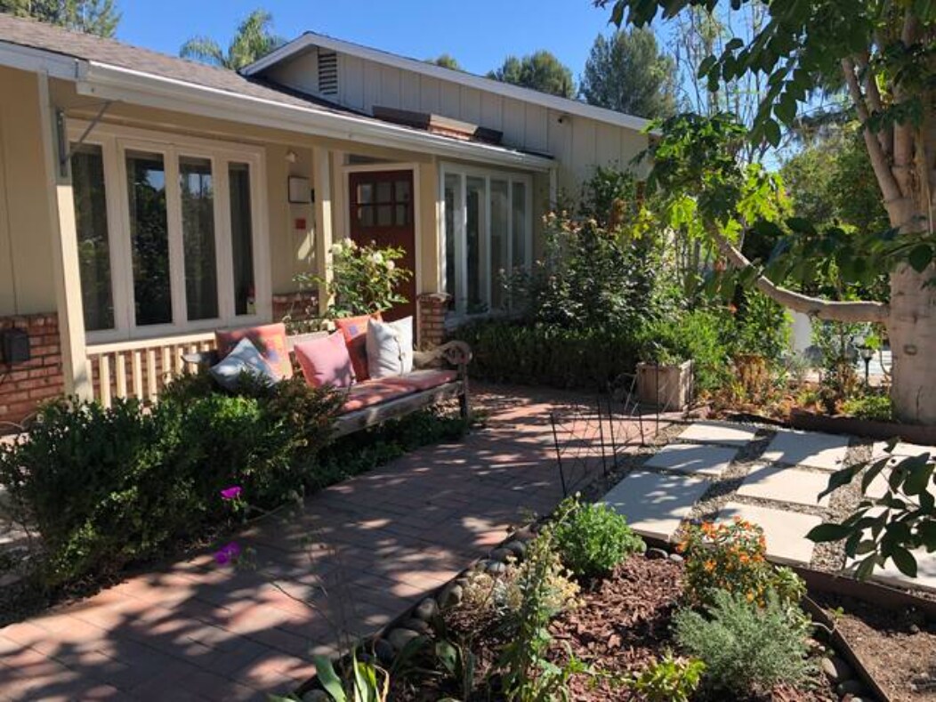 Private front entrance - 23023 Leonora Dr