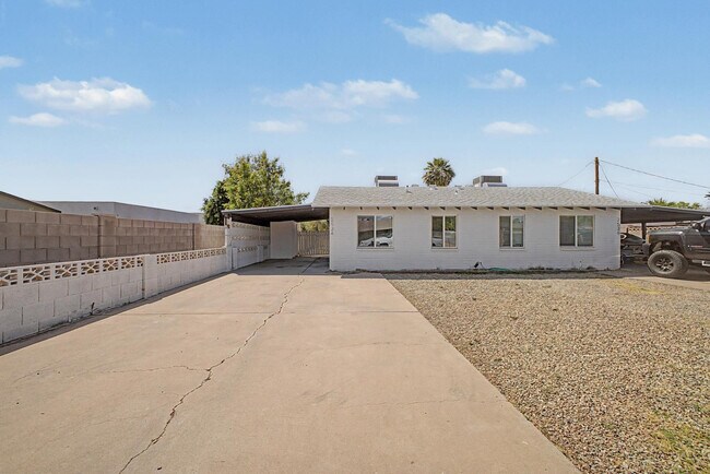 Foto del edificio - 2534 N 28th St