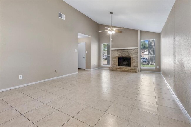 Building Photo - 1106 Ravenscourt Dr