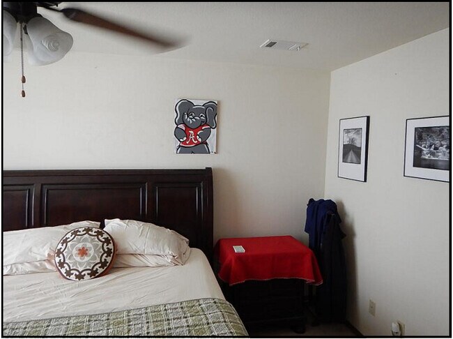 Building Photo - 307 Tremont Cir