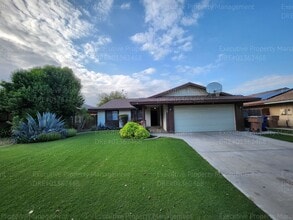 Building Photo - 4013 Sugar Cane Ave