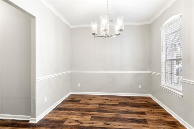 Building Photo - 2331 Trotter Dr