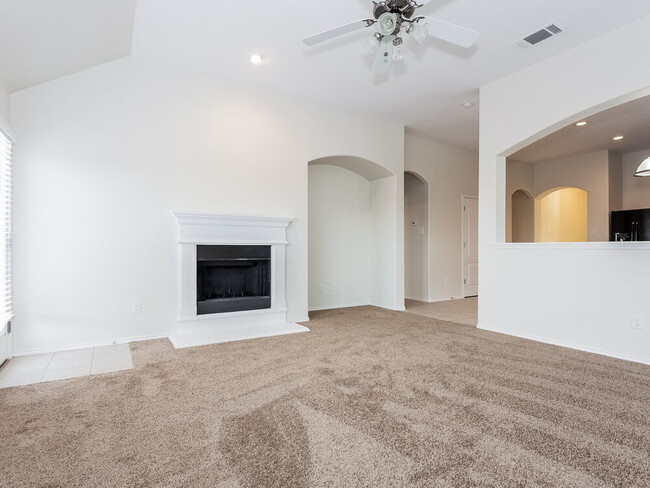 Building Photo - 6420 Spring Ranch Dr