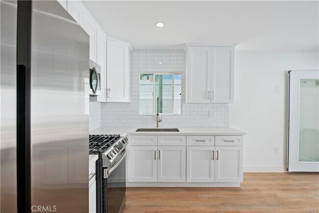 Foto del edificio - 6962 Shoshone Ave