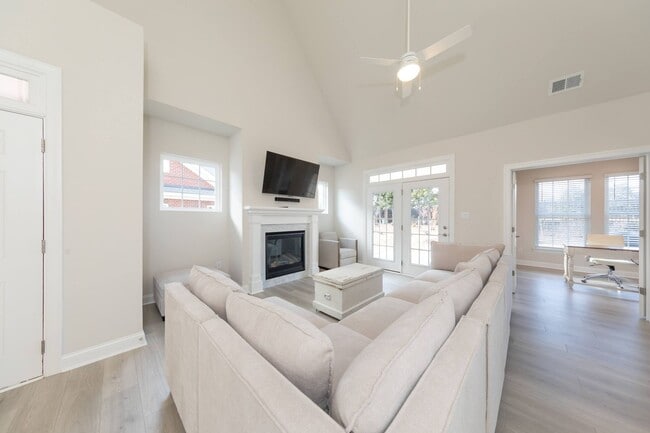 Foto del edificio - 1224 Treviso Bay