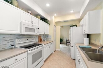 Building Photo - 11033 Mill Creek Way