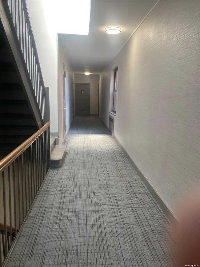 Foto del edificio - 90 Schenck Ave