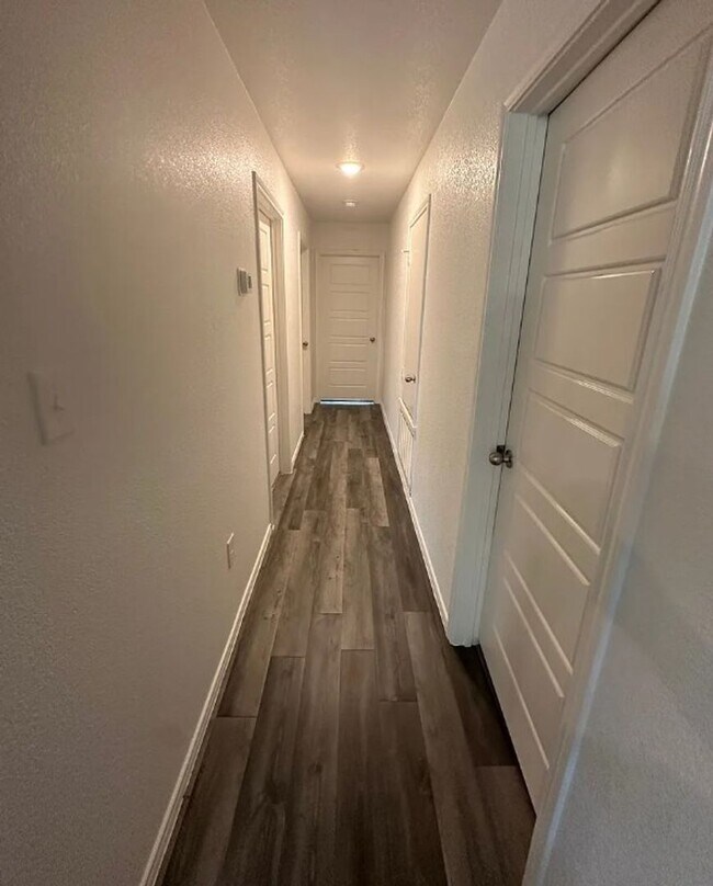 Foto del edificio - AVAILABLE NOW! (SECTION 8 ACCEPTED)