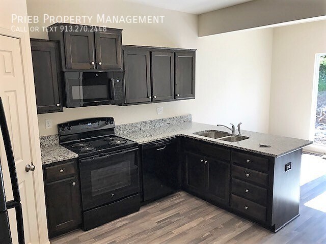Building Photo - Delaware Ridge - Available July 19th