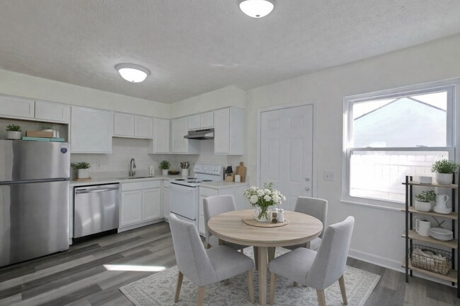 Foto del edificio - 2942-2948 Sawdust Ln