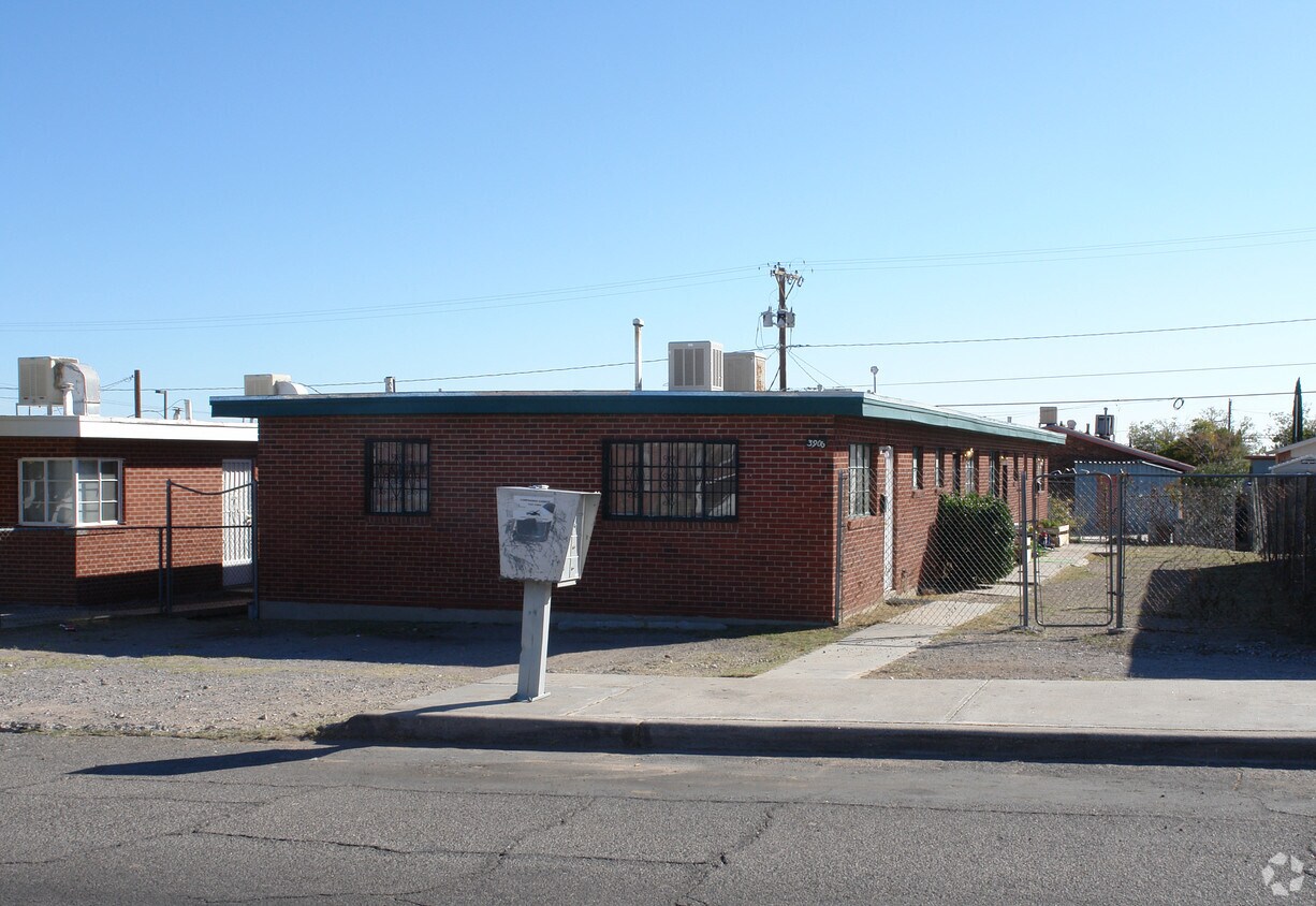 Foto del edificio - 3900 Harrison Ave