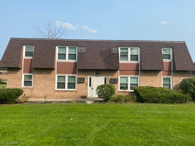 Primary Photo - 2060 Wolosyn Cir
