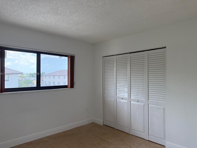 Foto del edificio - 1121 SW 105th Ave