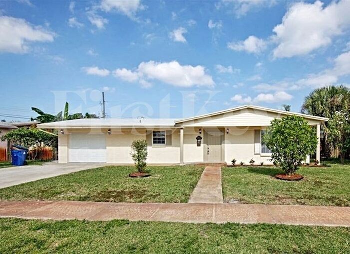 Foto principal - 5961 NW 14th Ct