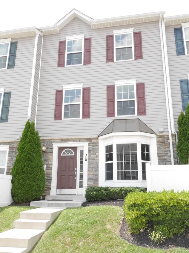 Primary Photo - Spacious Townhome- Eldersburg, MD