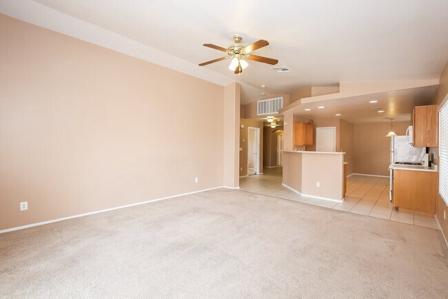 Foto del edificio - 4830 Drifting Pebble St