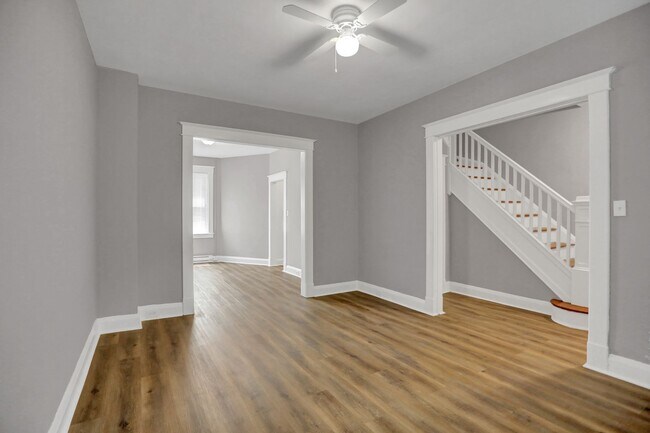 Building Photo - Spacious Renovated Baltimore Row-Home