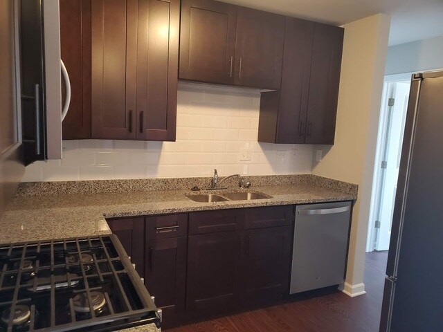 Foto del edificio - 838 Mcintosh Ct