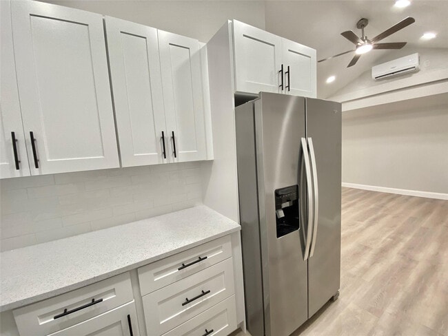 Foto del edificio - 426 S L St