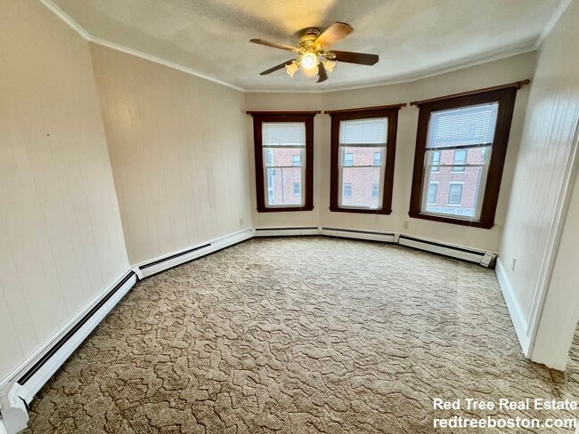 Building Photo - 720 Cambridge St