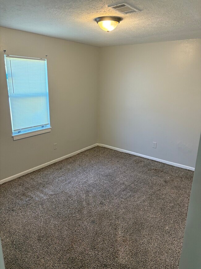 Foto del edificio - 3879 Southmont Dr