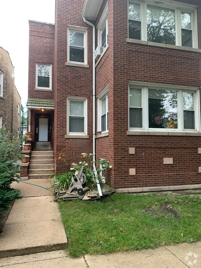 Building Photo - 6417 N Wayne Ave