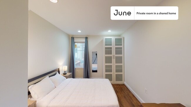 Private bedroom in 3 bed/2.5 bath Home - Private bedroom in 3 bed/2.5 bath Home