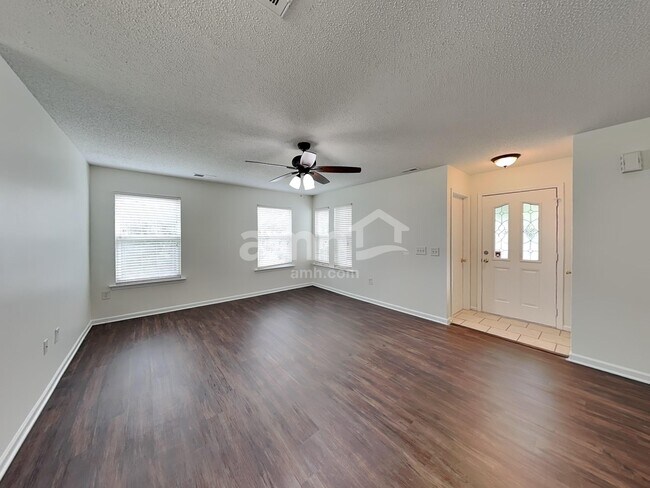 Building Photo - 8127 Deodora Cedar Ln