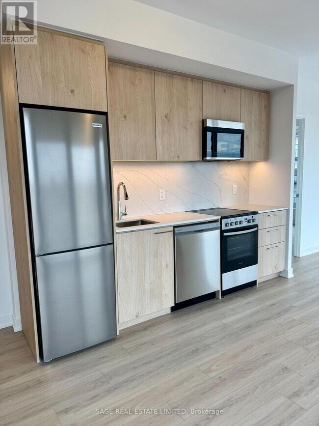 Building Photo - 7439 Kingston Rd