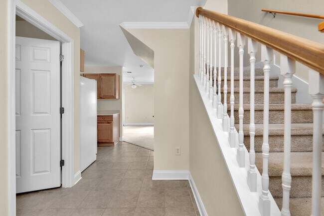 Building Photo - 554 Wingspan Way