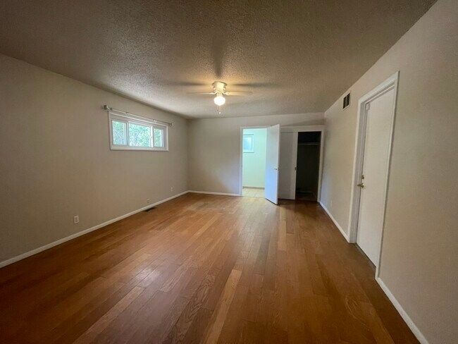 Foto del edificio - 7208 Pickard Ave NE