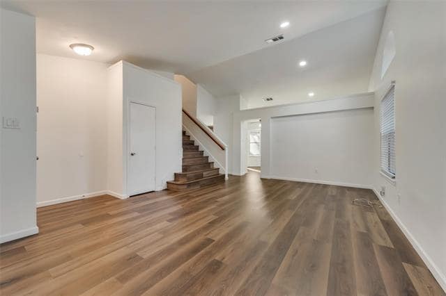 Foto del edificio - 1405 Thistlewood Ln