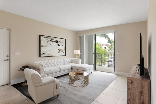Enjoy a spacious floorplan with ample natural light - Casa Vera