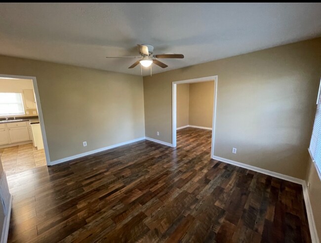 Building Photo - 139 Brocton Dr