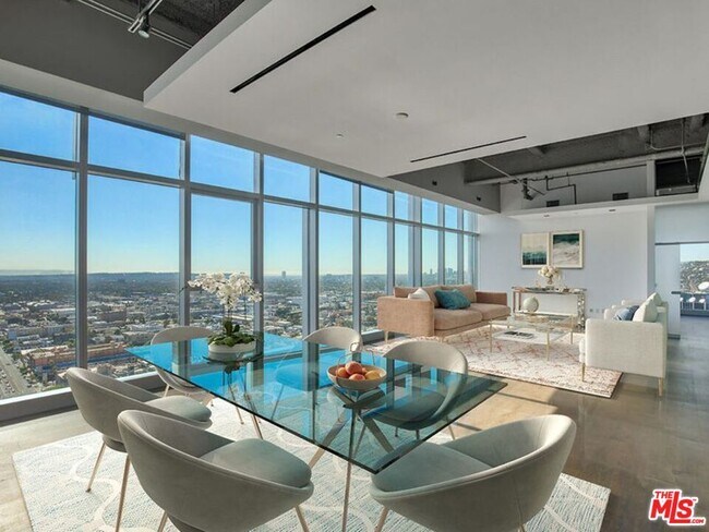 Foto del edificio - 1480 Vine St