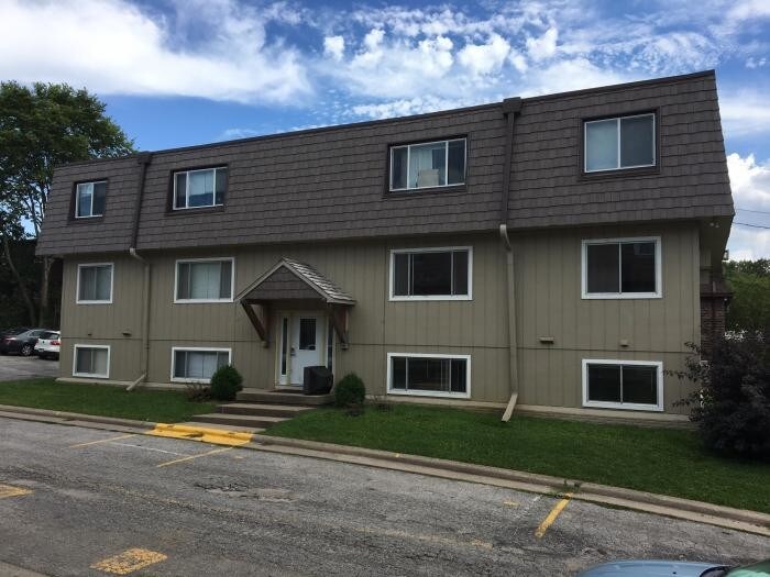 Primary Photo - 1 bedroom in Iowa City IA 52242