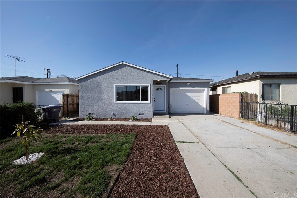 Primary Photo - 1031 E Joel St