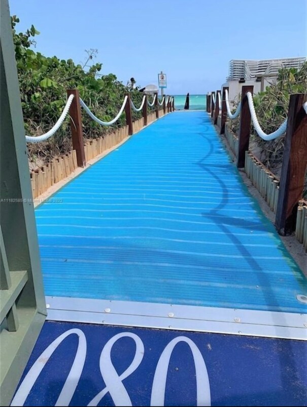 Building Photo - 2800 S Ocean Dr