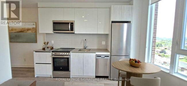 Building Photo - 3100 Keele St