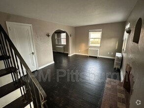 Building Photo - 2819 Morlock St