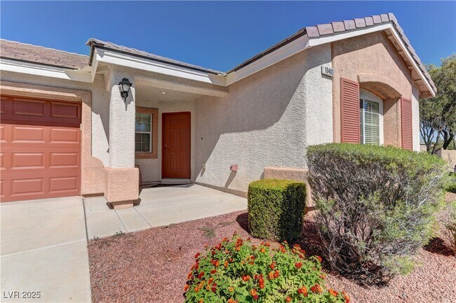 Foto del edificio - 10403 Madagascar Palm St